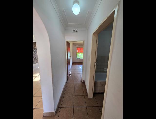 2 BEDROOM FLAT TO LET IN VEREENIGING CENTRAL